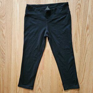 Prana Black Capri Leggings - Small